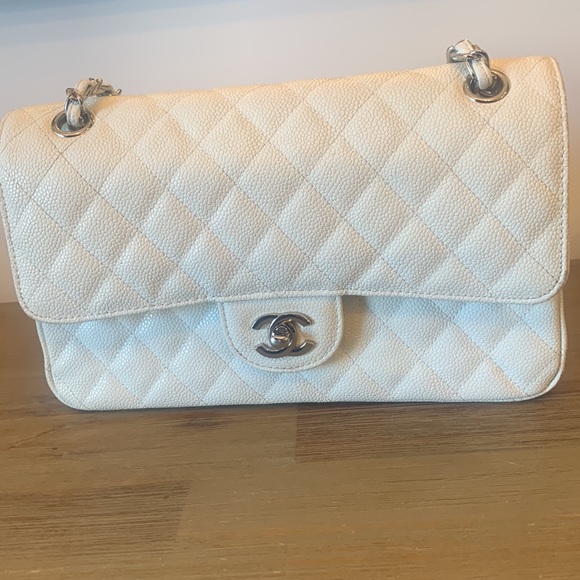 Chanel white caviar medium classic - Picture 9 of 12